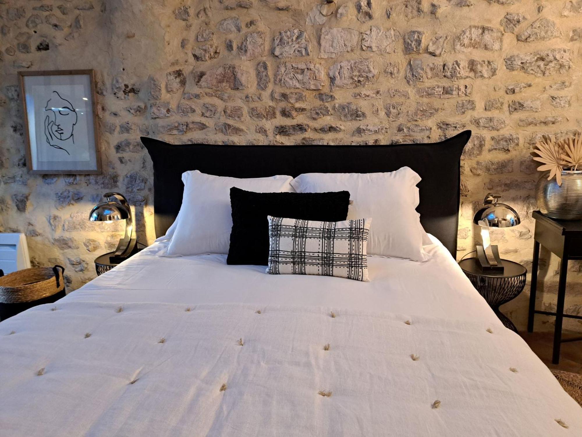 Hotel Le Patio De Sophie Sisteron Exteriér fotografie